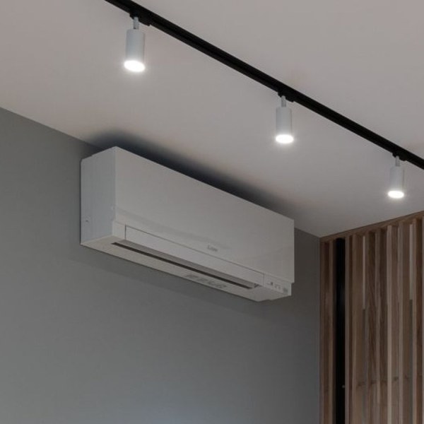 Máy lạnh Inverter 1 HP Wi-Fi